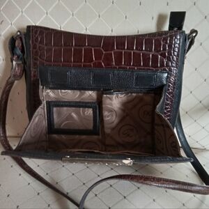 BRIGHTON SAGE/ NUTM3G BROWN EMBOSSED ORGANIZER.